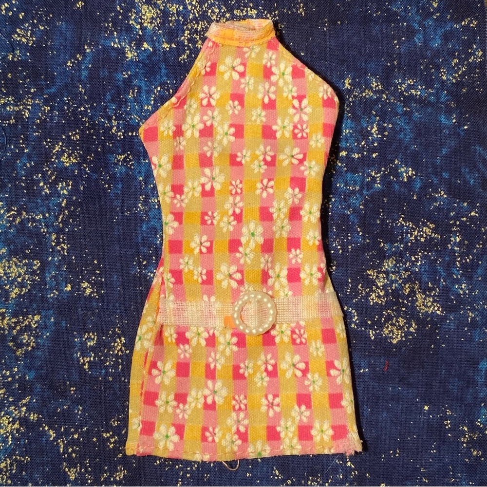 VTG Barbie “Pretty In Plaid Daisy” Fashion Dress